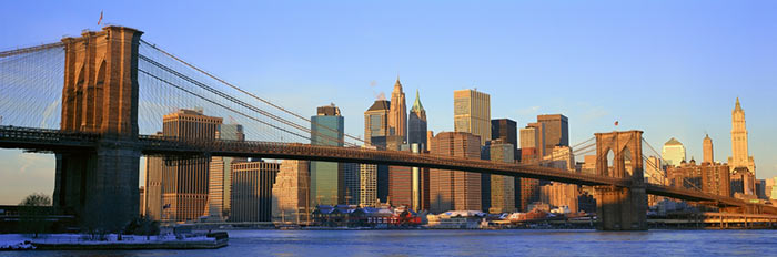 Panoramic view of the Brooklyn Bridge