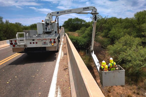 Aspen Aerials A-62 in use on a bridge