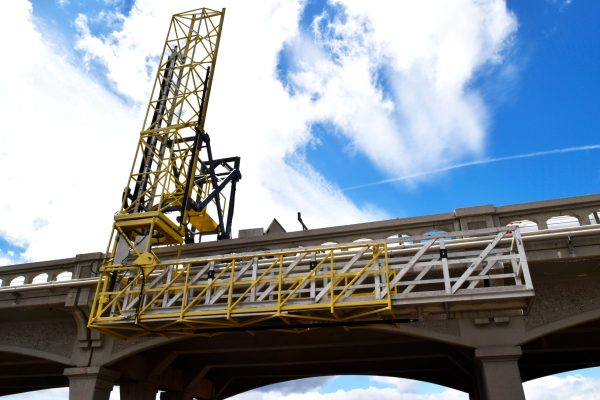 Anderson Hydra platform in use on a bridge